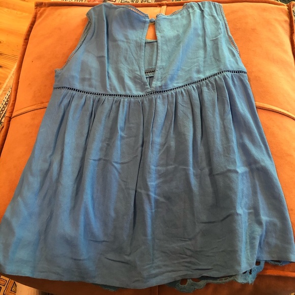 blue tank - Picture 2 of 3